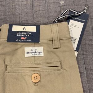 NWT vineyard vines khakis